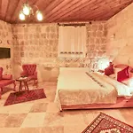 Mosaic Cave فندق 5*