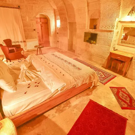Mosaic Cave Hotel 3*
