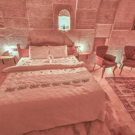 Mosaic Cave فندق