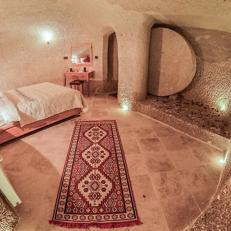 Mosaic Cave 3*