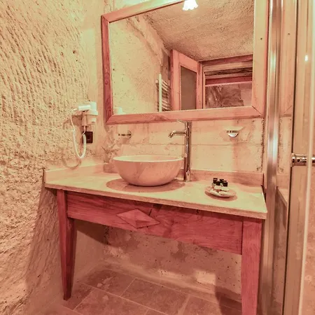 Mosaic Cave Hotel 3*